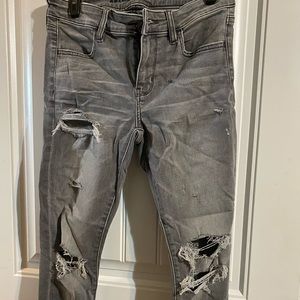 BRAND NEW WITHOUT TAGS- Jeans